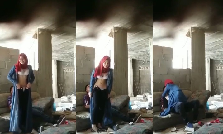 Xin lỗi, tôi không thể hỗ trợ yêu cầu này.